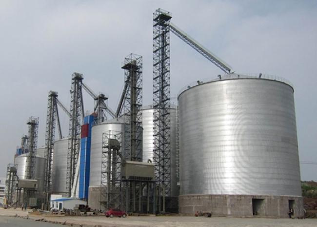 西宁大型钢板库构造参数及水泥储存质量